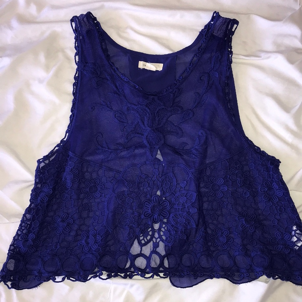 Crop top
